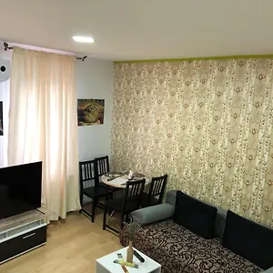 rezervați aici